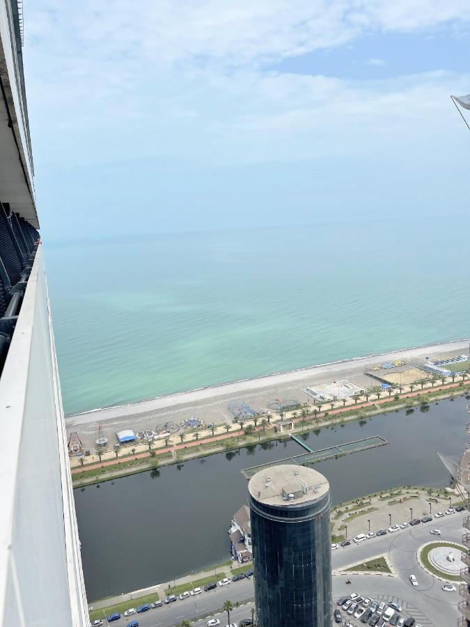 Sea ​​View In Orbi City 巴统 外观 照片
