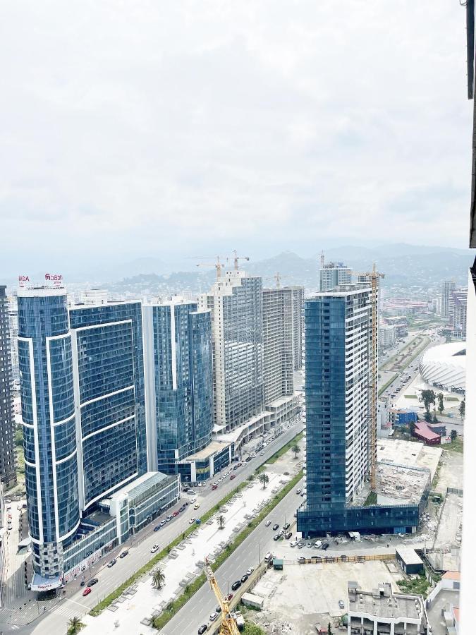 Sea ​​View In Orbi City 巴统 外观 照片