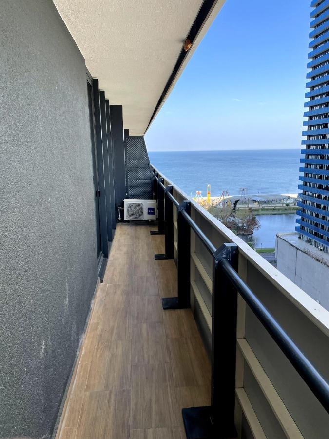 Sea ​​View In Orbi City 巴统 外观 照片